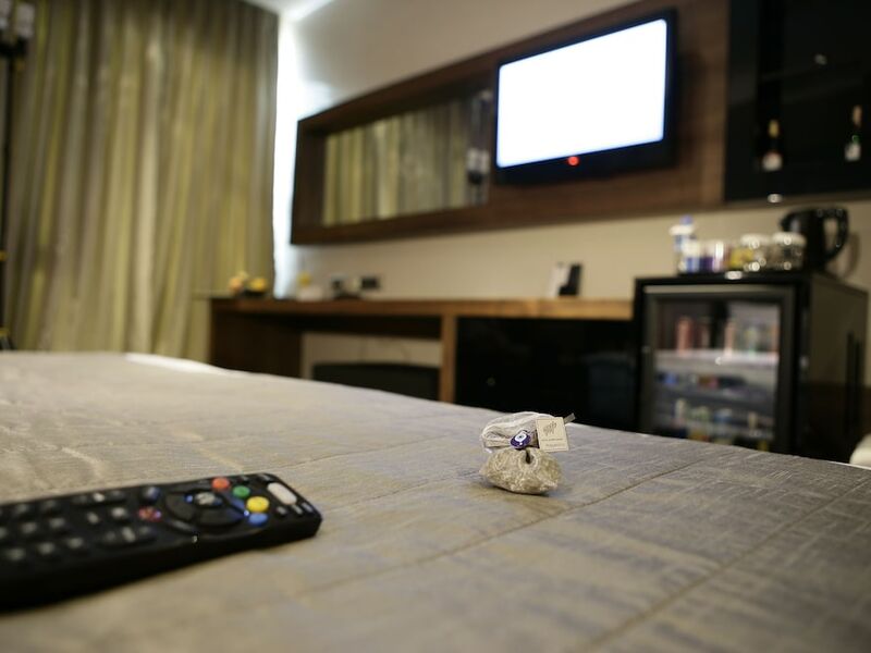 RYS Hotel & Restaurant