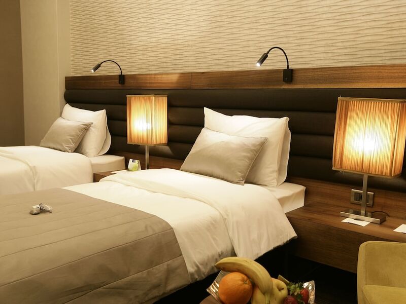 RYS Hotel & Restaurant